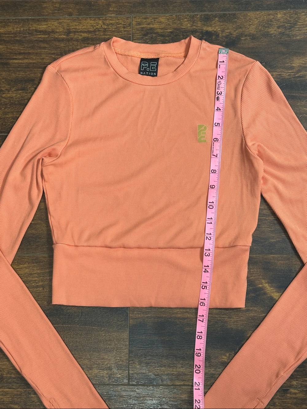 P.E Nation Free Play Rib Crop LS Peach M 🍑 - Picture 5 of 7